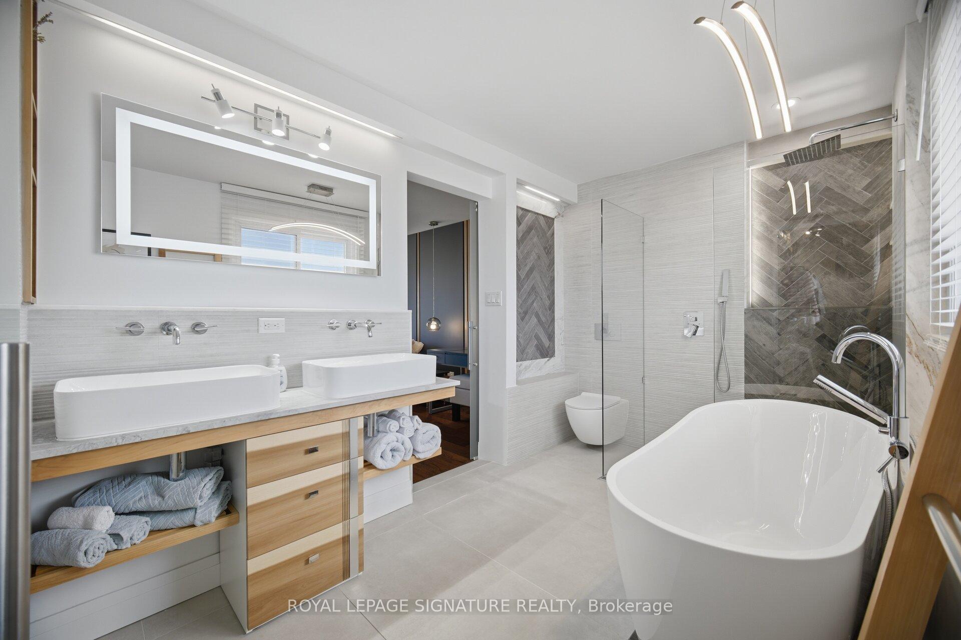 Photo 32 of 18 Alder Court, Hamilton, Stoney Creek — HOMEH