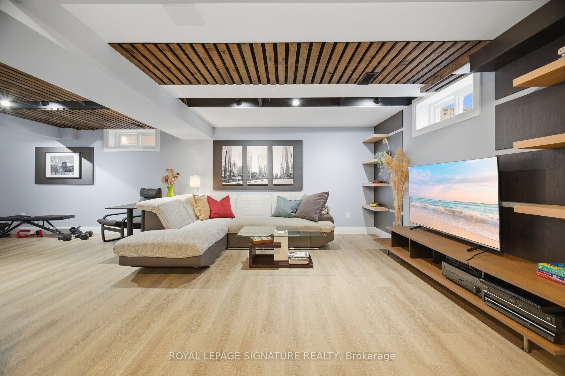 Photo 39 of 18 Alder Court, Hamilton, Stoney Creek — HOMEH