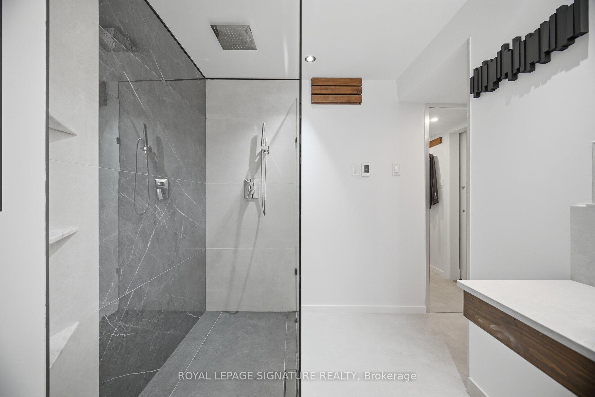 Photo 43 of 18 Alder Court, Hamilton, Stoney Creek — HOMEH