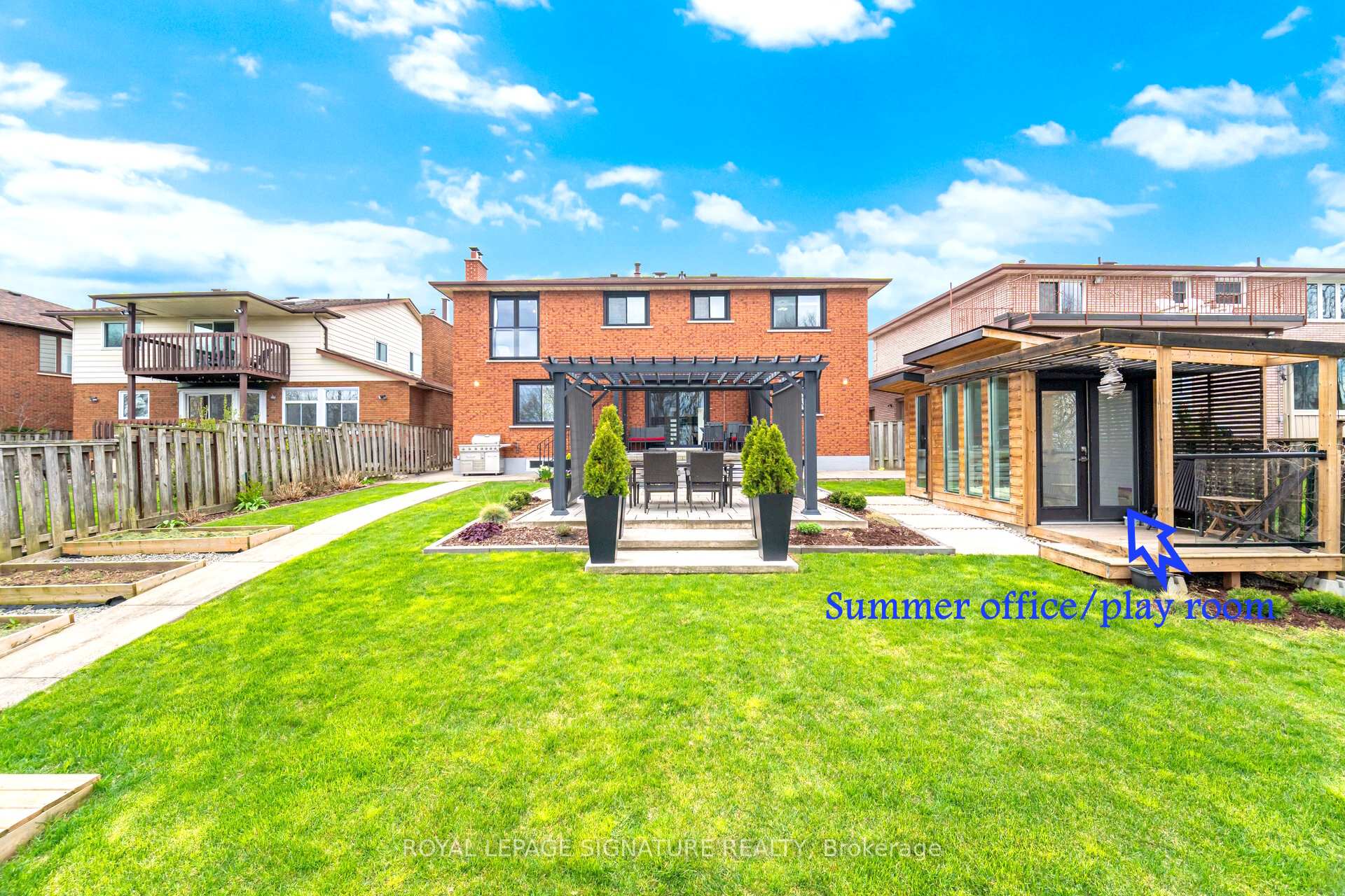 Photo 47 of 18 Alder Court, Hamilton, Stoney Creek — HOMEH