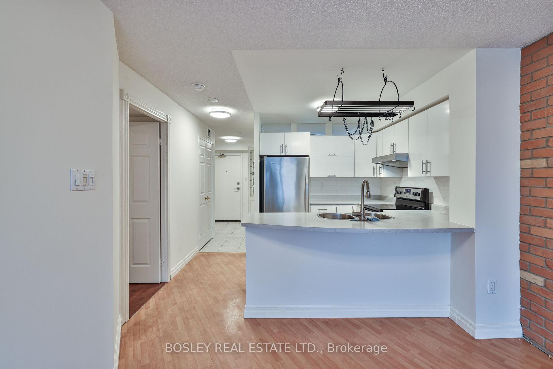 Photo 2 of Unit 914, 109 Front Street E, Toronto, Regent Park — HOMEH