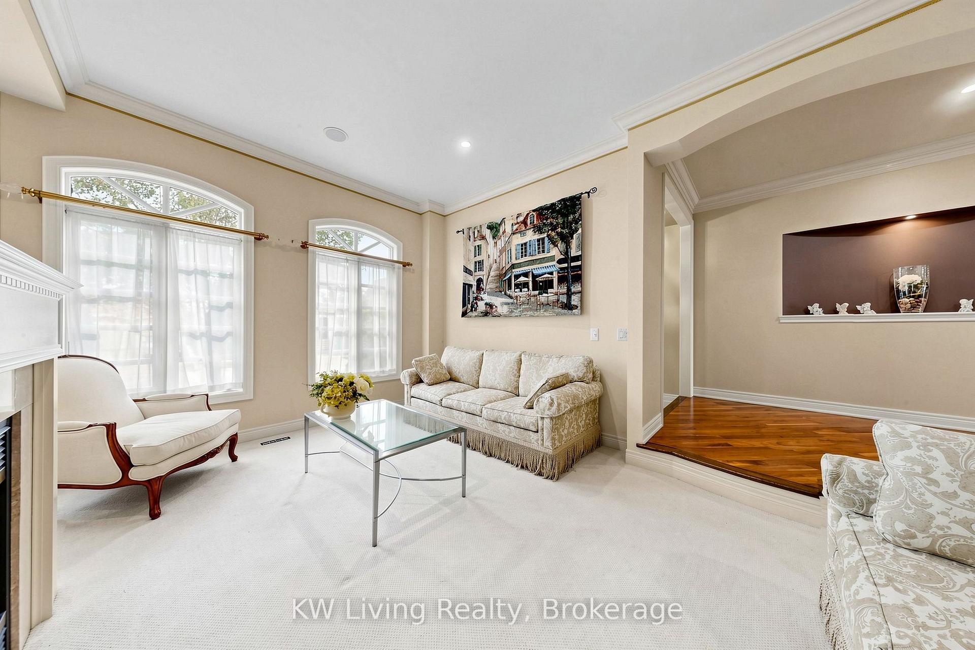Photo 8 of 20 Ormsby Court, Richmond Hill, Bayview Hill — HOMEH