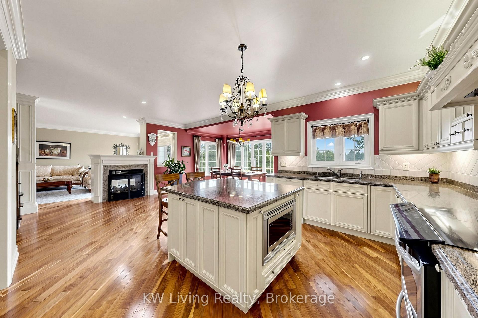 Photo 20 of 20 Ormsby Court, Richmond Hill, Bayview Hill — HOMEH