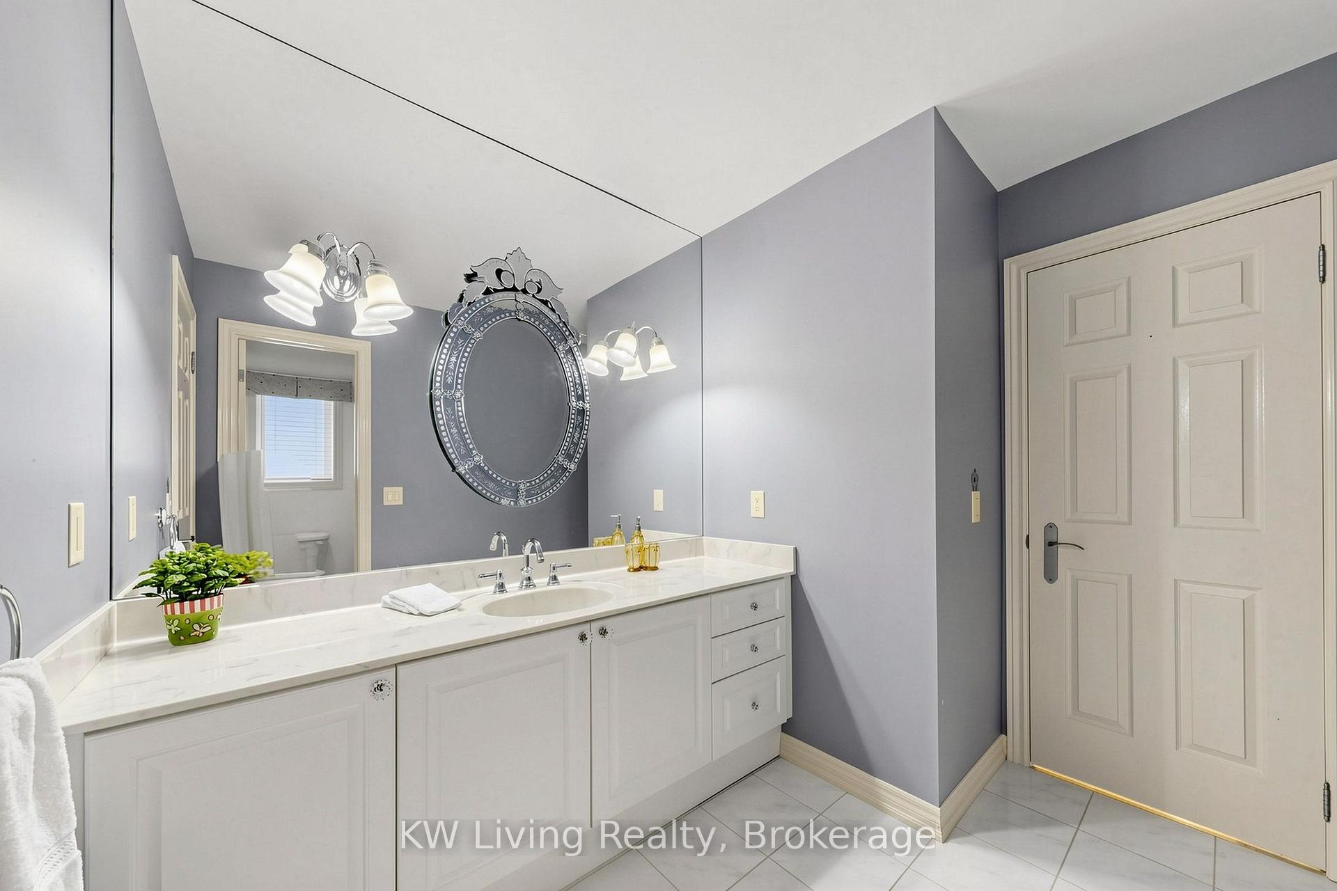 Photo 66 of 20 Ormsby Court, Richmond Hill, Bayview Hill — HOMEH