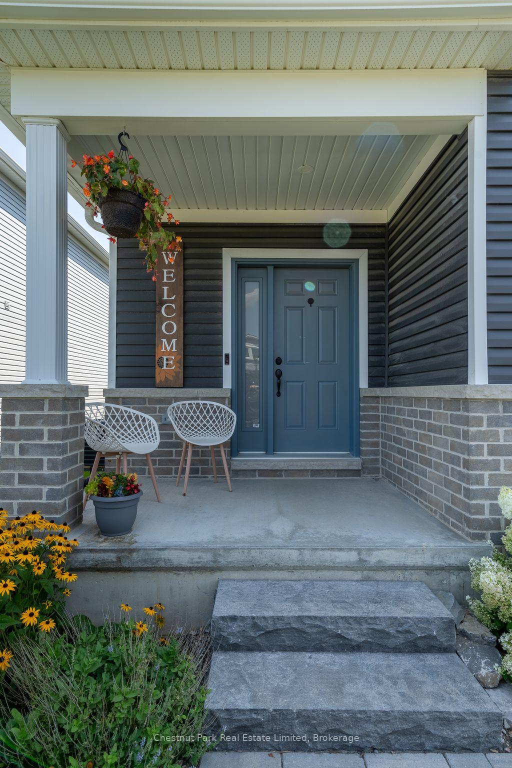 Photo 5 of 18 Curtis Street, Prince Edward County, Picton — HOMEH