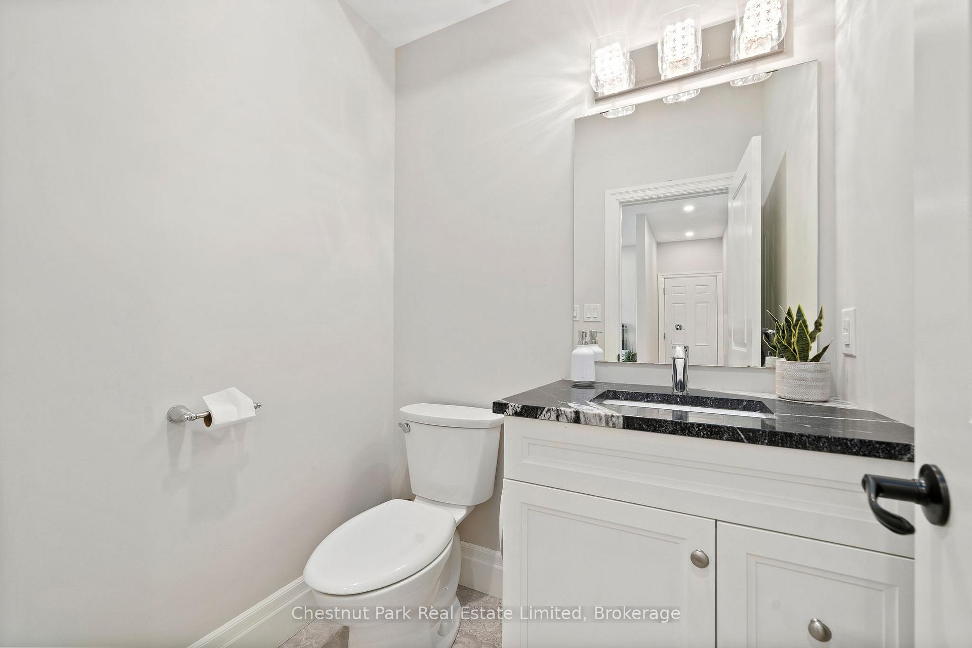 Photo 8 of 18 Curtis Street, Prince Edward County, Picton — HOMEH