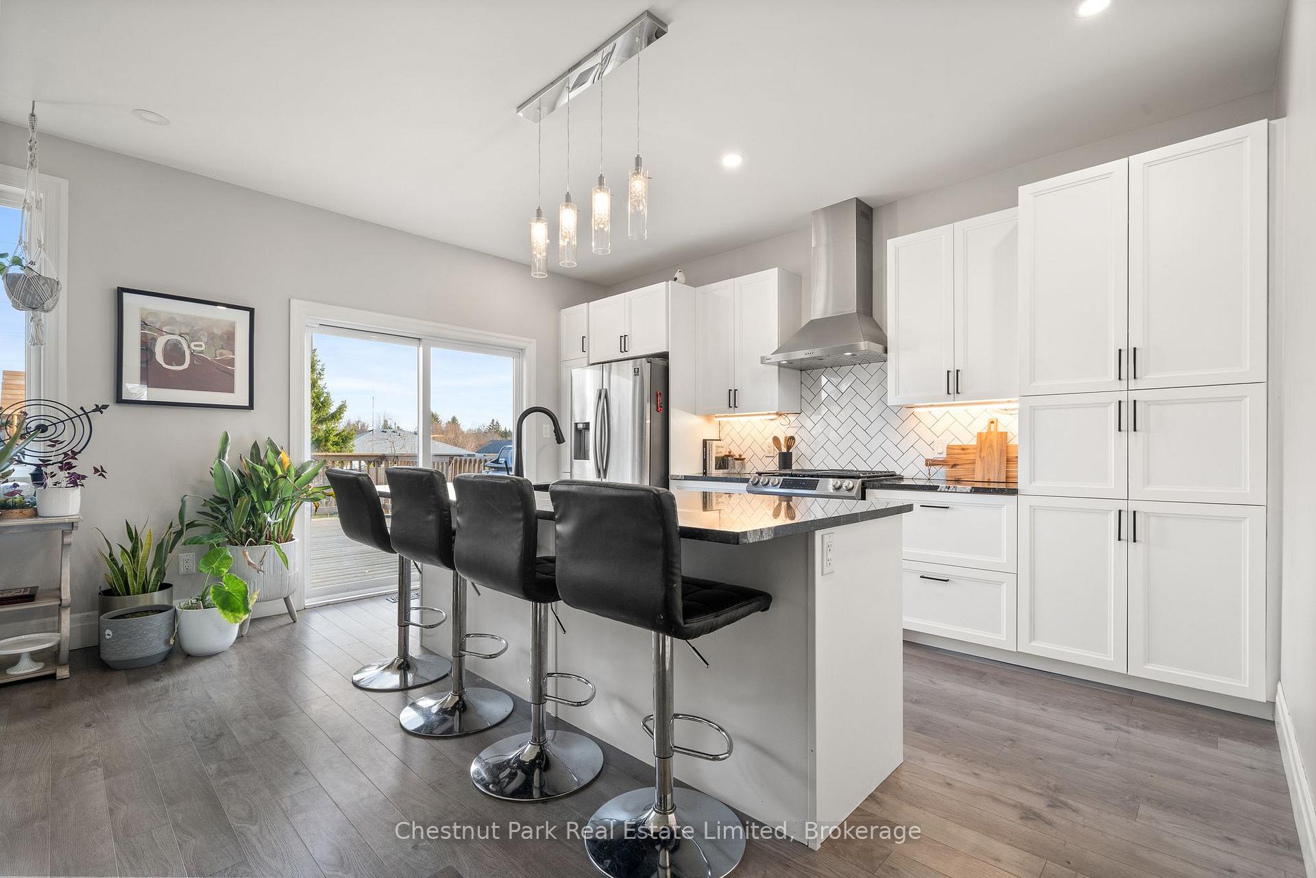 Photo 14 of 18 Curtis Street, Prince Edward County, Picton — HOMEH