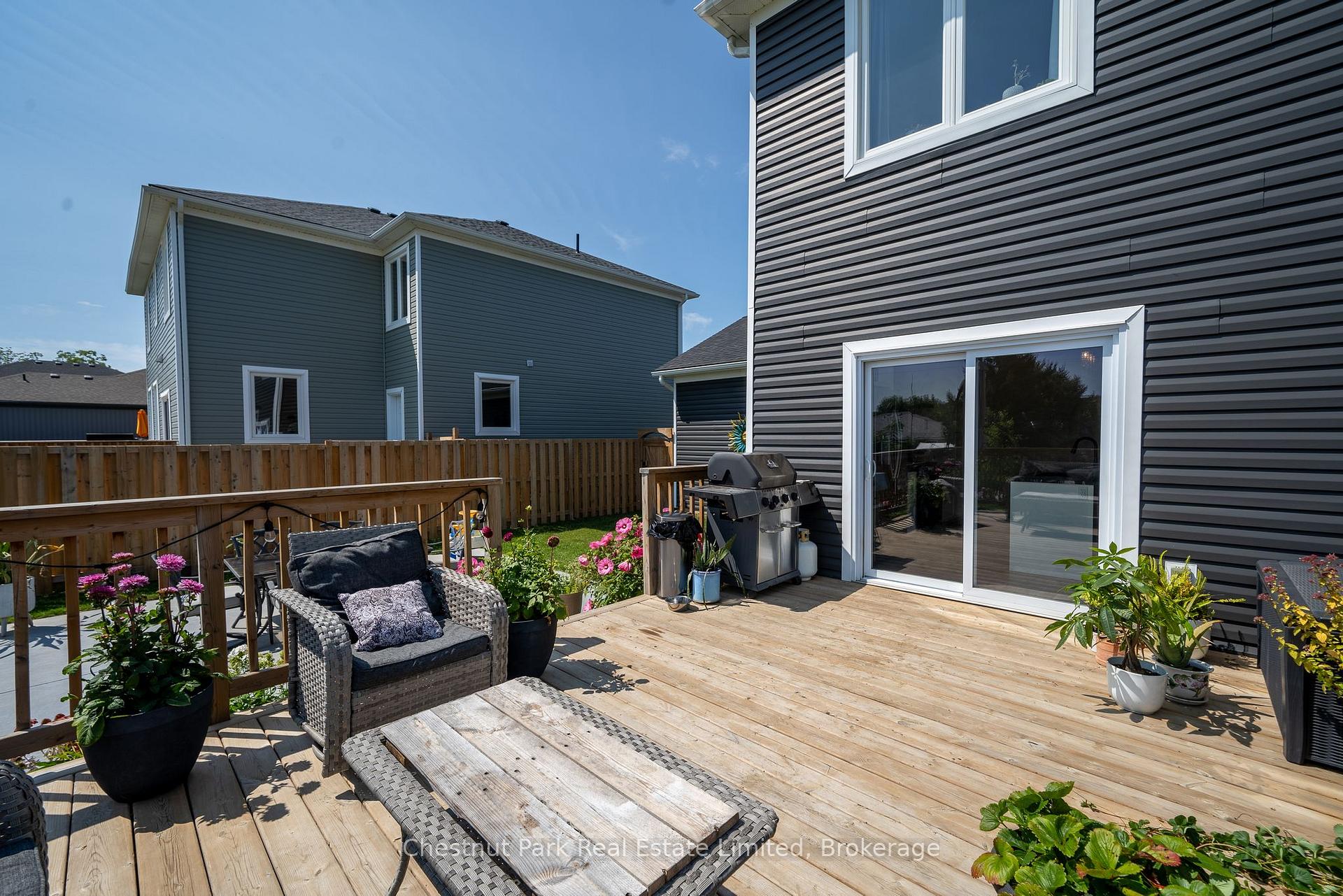 Photo 34 of 18 Curtis Street, Prince Edward County, Picton — HOMEH