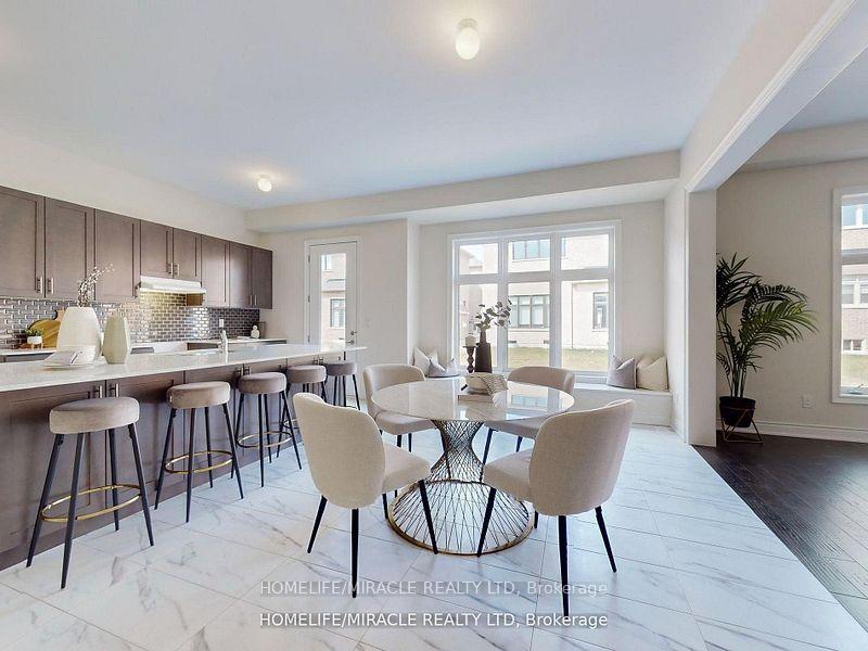 Photo 15 of 25 Joiner Circle, Whitchurch-Stouffville, Ballantrae — HOMEH