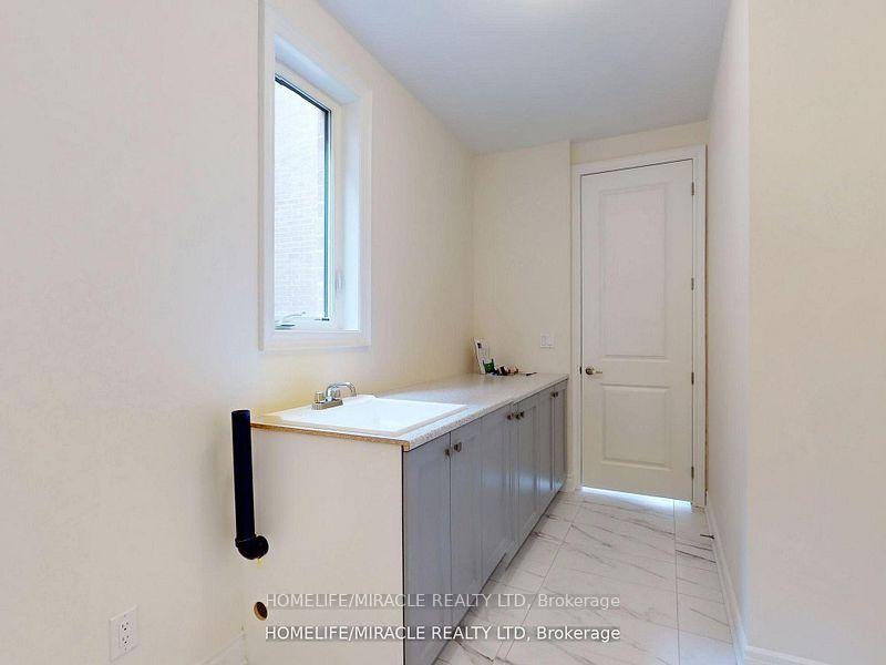 Photo 21 of 25 Joiner Circle, Whitchurch-Stouffville, Ballantrae — HOMEH