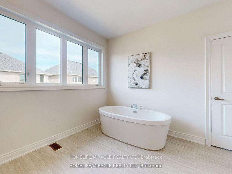 Photo 32 of 25 Joiner Circle, Whitchurch-Stouffville, Ballantrae — HOMEH