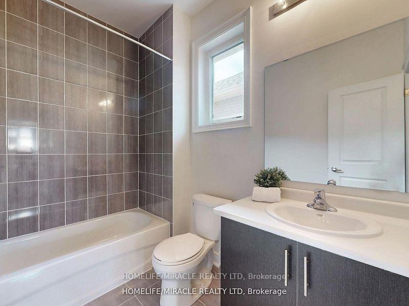 Photo 38 of 25 Joiner Circle, Whitchurch-Stouffville, Ballantrae — HOMEH
