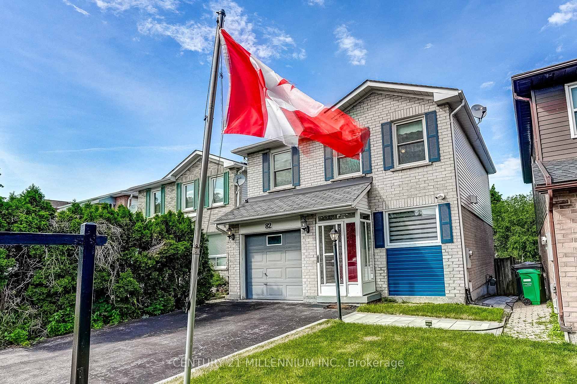 Photo 3 of 82 Horton Crescent, Brampton, Central Park — HOMEH