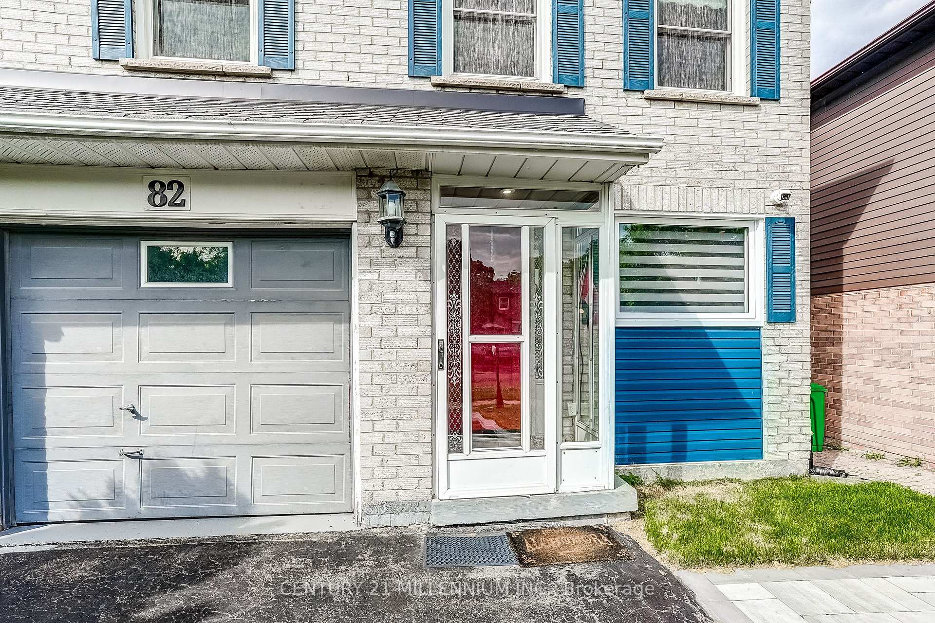 Photo 4 of 82 Horton Crescent, Brampton, Central Park — HOMEH