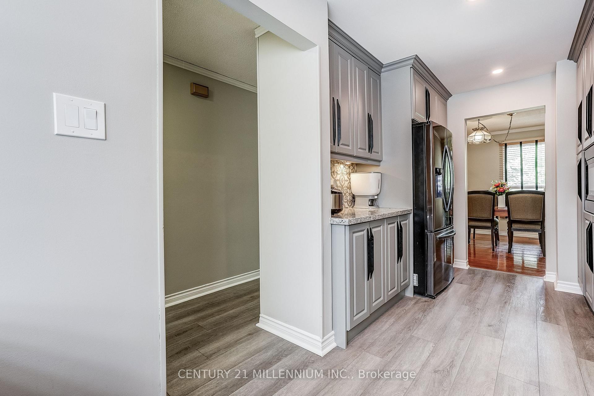 Photo 8 of 82 Horton Crescent, Brampton, Central Park — HOMEH