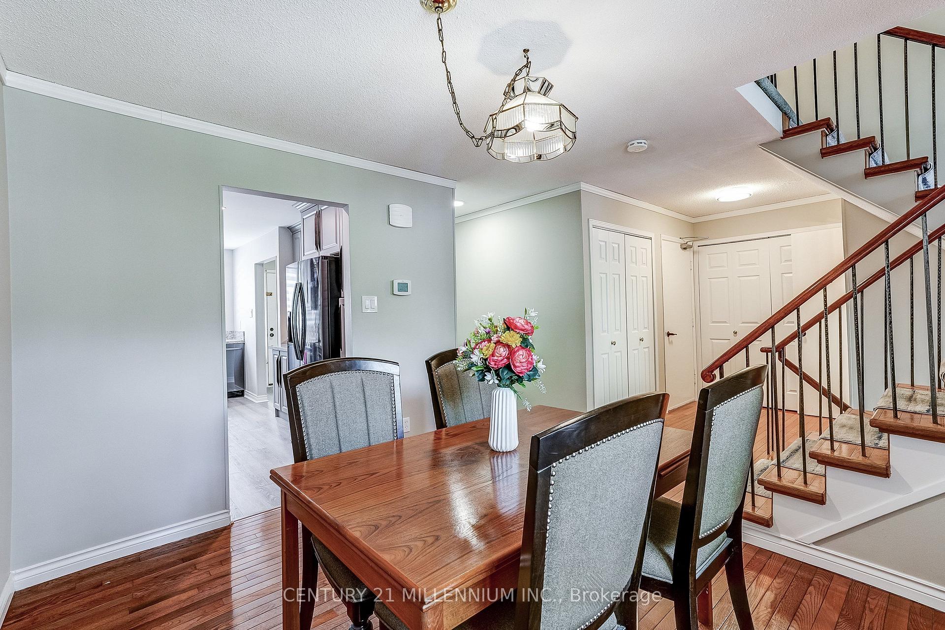 Photo 13 of 82 Horton Crescent, Brampton, Central Park — HOMEH