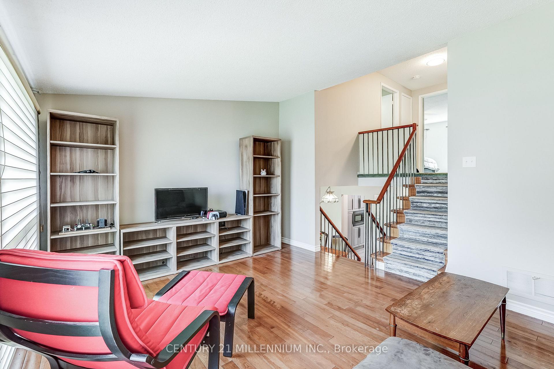 Photo 15 of 82 Horton Crescent, Brampton, Central Park — HOMEH