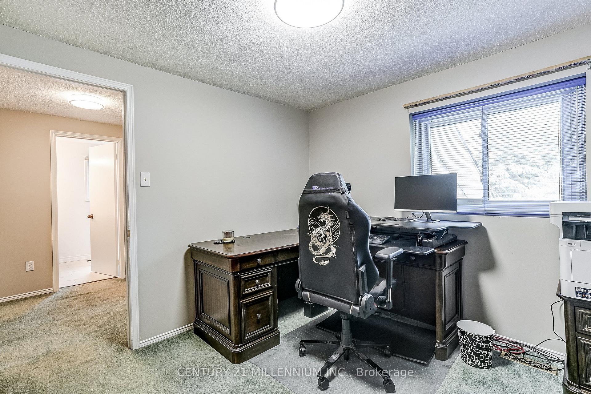Photo 23 of 82 Horton Crescent, Brampton, Central Park — HOMEH