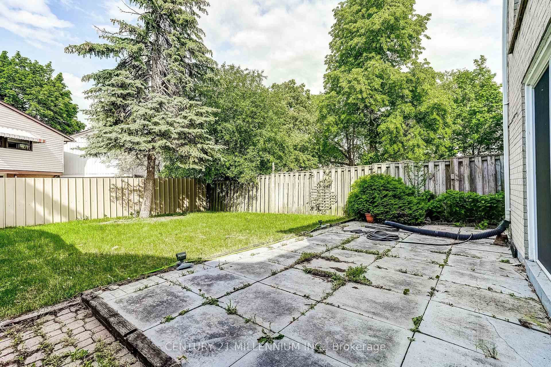 Photo 35 of 82 Horton Crescent, Brampton, Central Park — HOMEH
