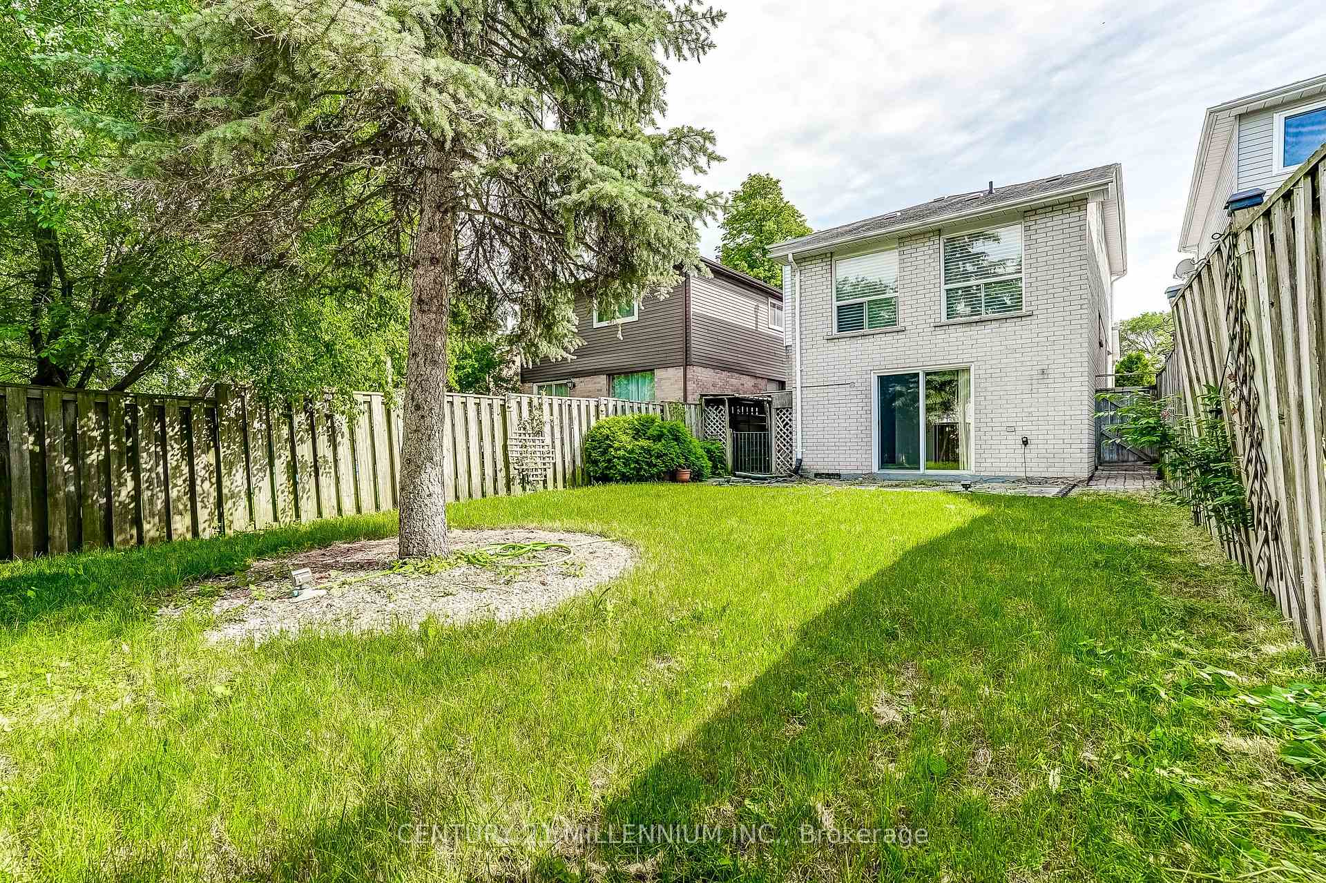 Photo 36 of 82 Horton Crescent, Brampton, Central Park — HOMEH