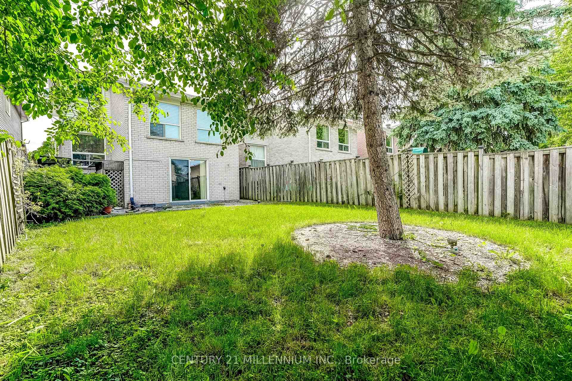 Photo 37 of 82 Horton Crescent, Brampton, Central Park — HOMEH