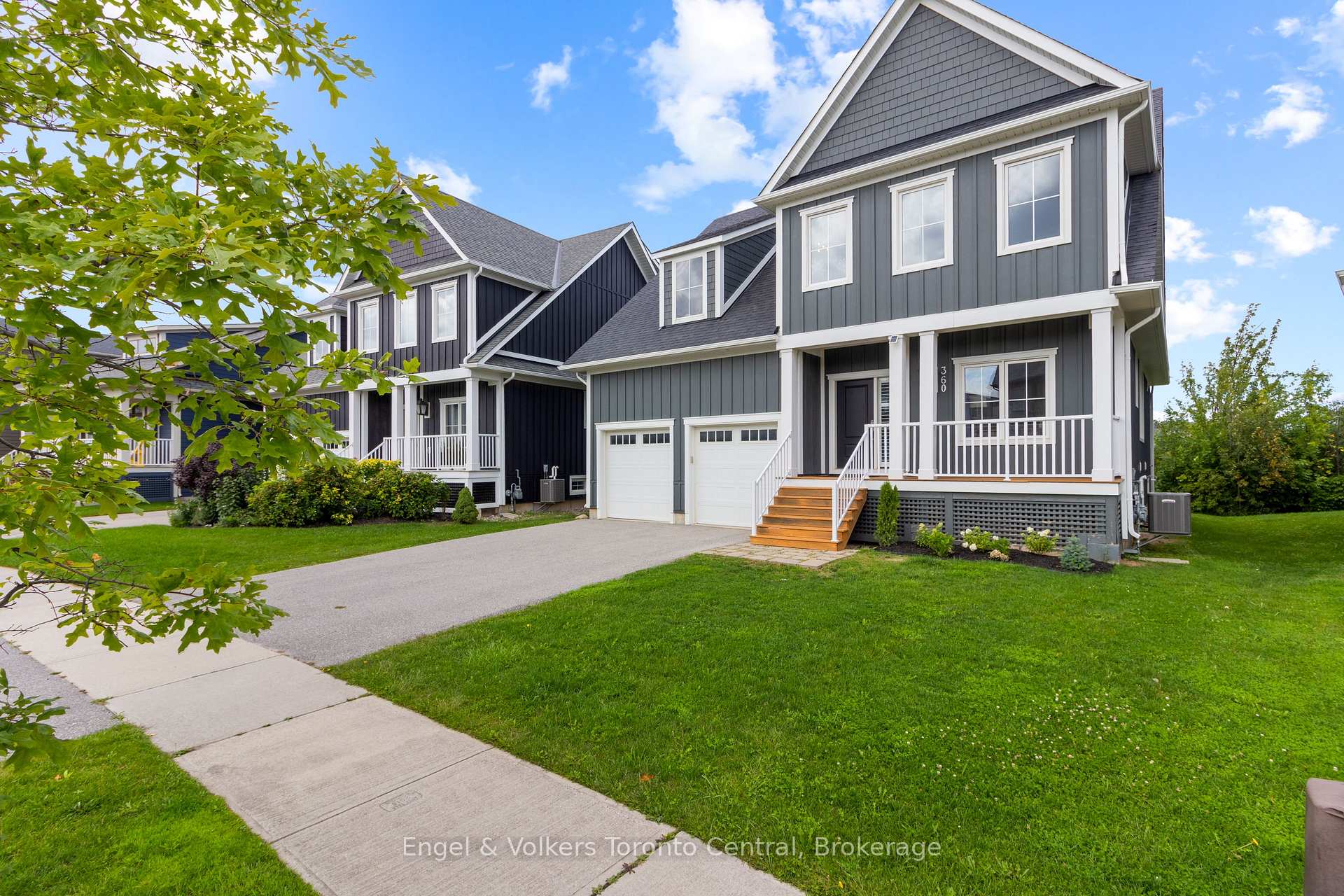 Photo 4 of 360 Yellow Birch Crescent, Blue Mountains — HOMEH