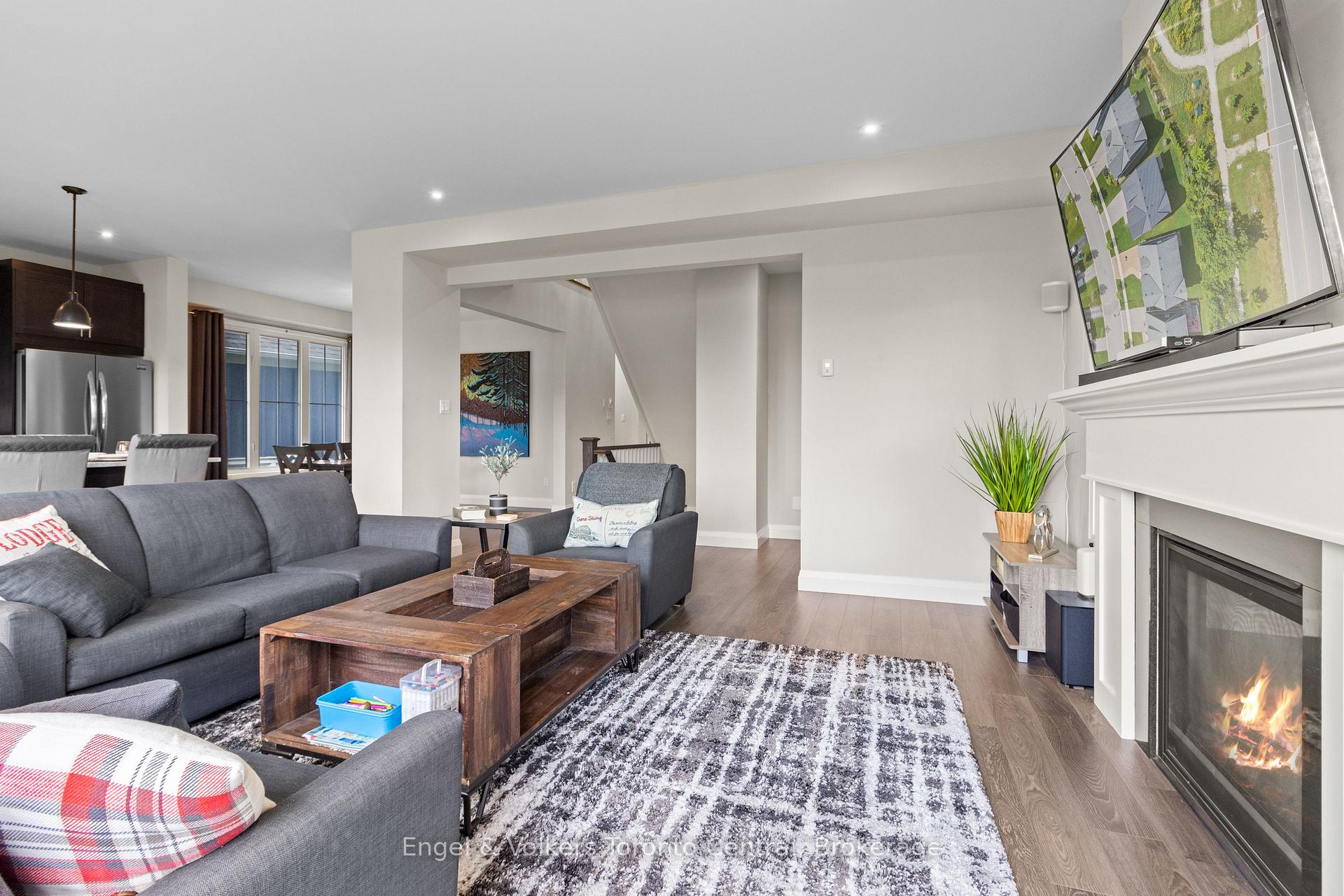 Photo 15 of 360 Yellow Birch Crescent, Blue Mountains — HOMEH
