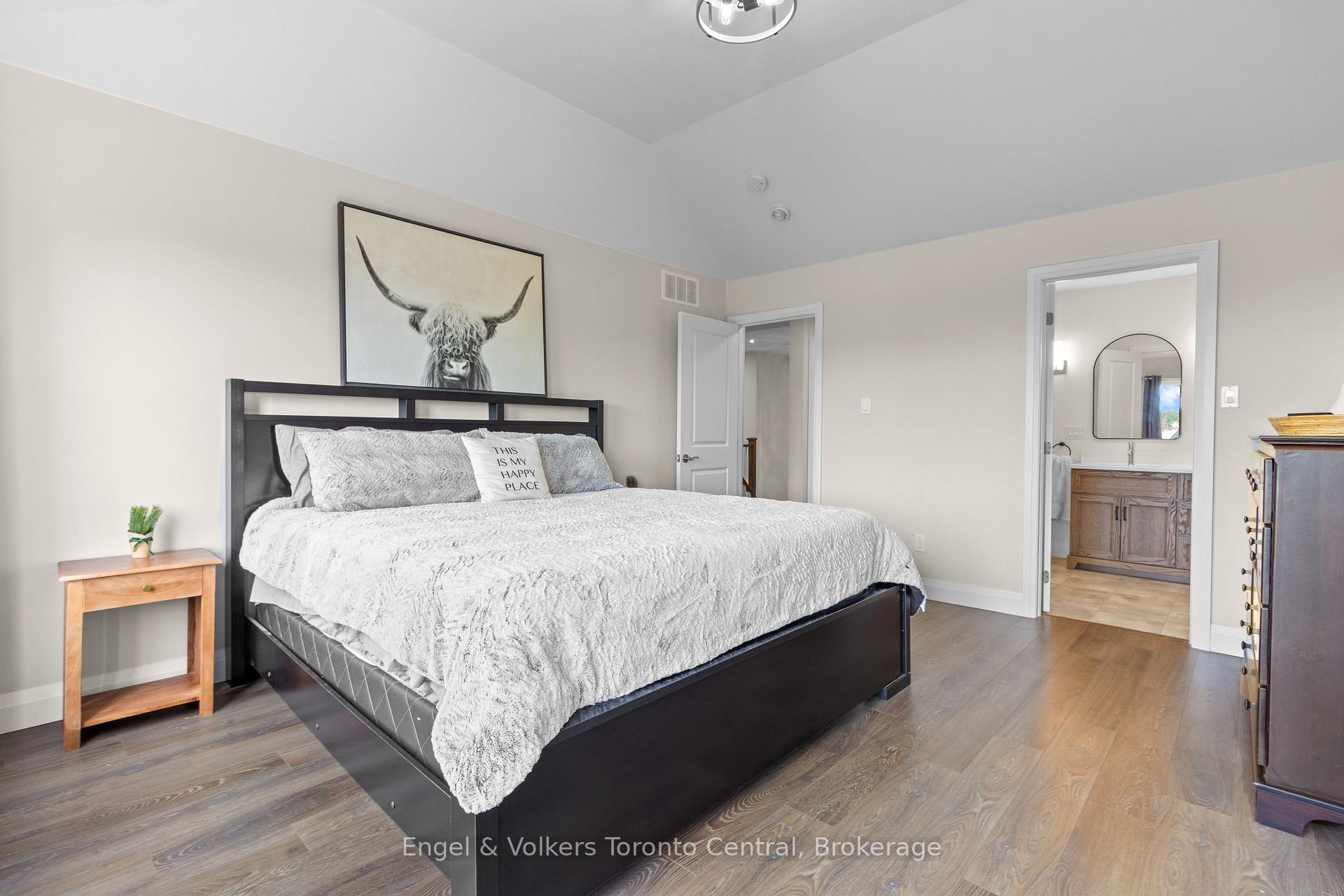 Photo 22 of 360 Yellow Birch Crescent, Blue Mountains — HOMEH