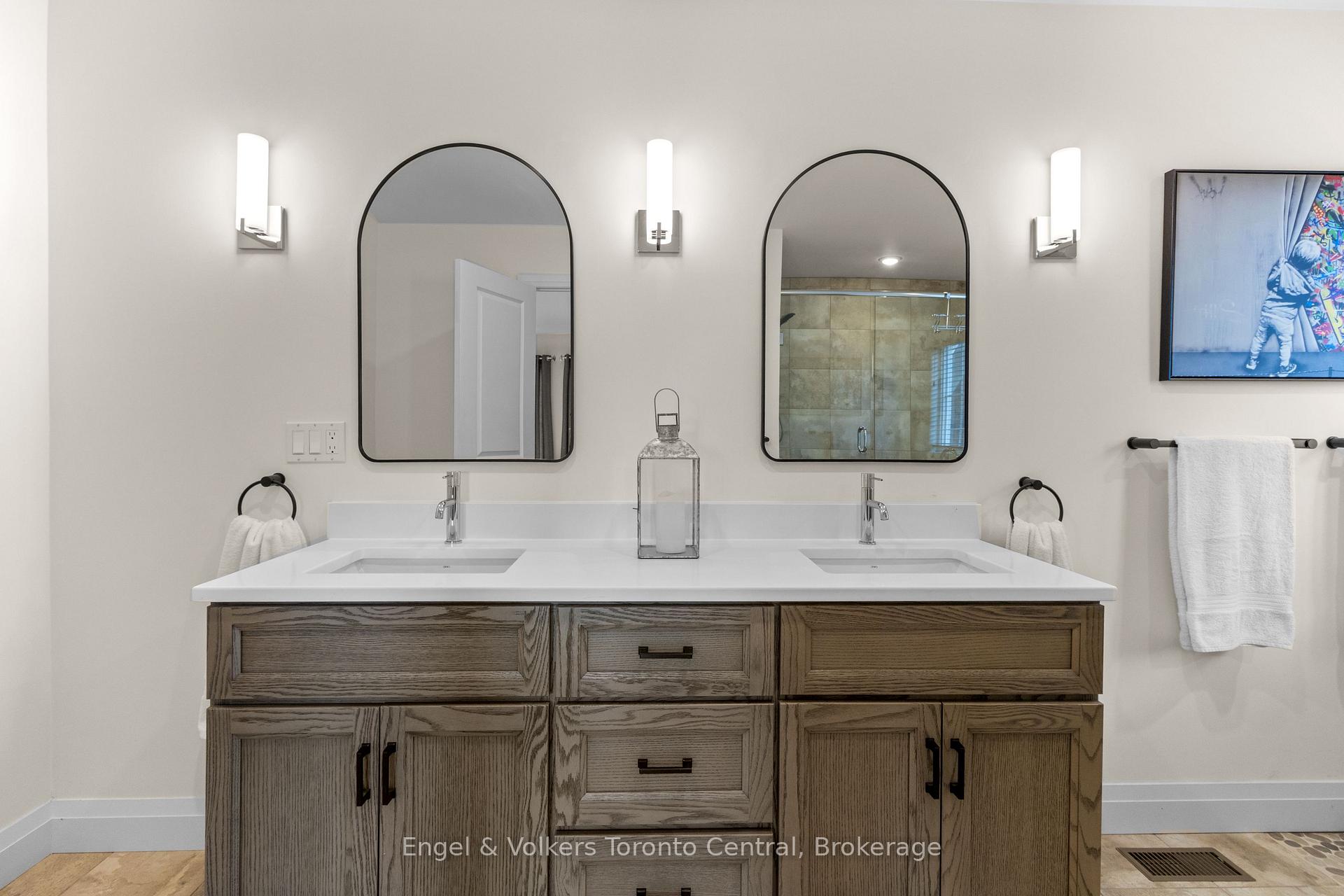 Photo 24 of 360 Yellow Birch Crescent, Blue Mountains — HOMEH
