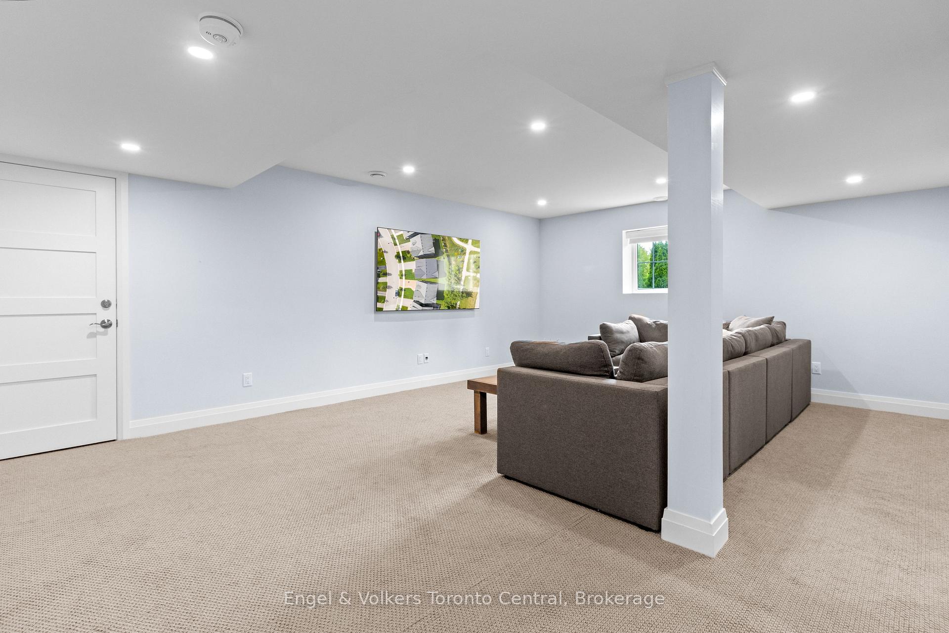 Photo 37 of 360 Yellow Birch Crescent, Blue Mountains — HOMEH