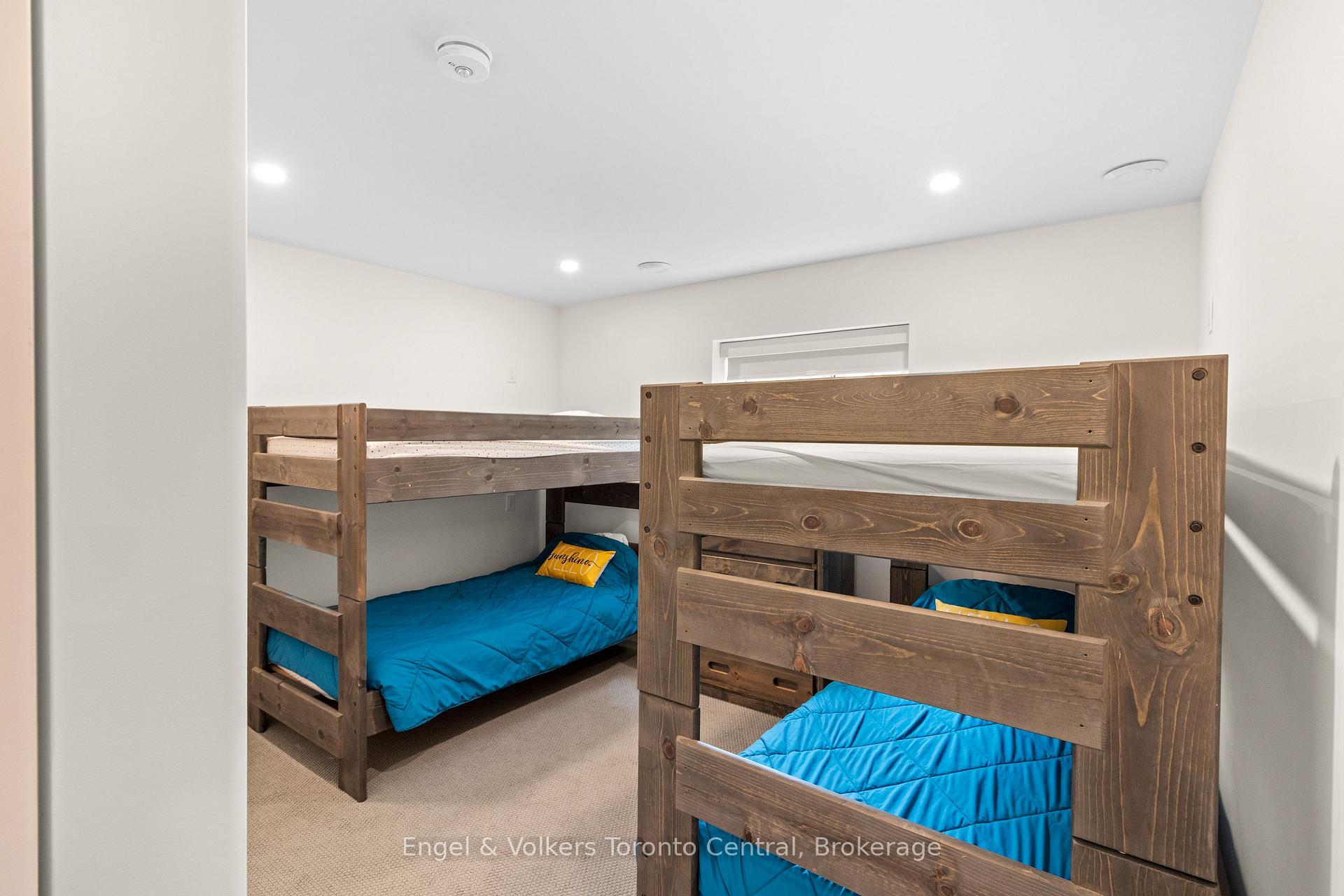 Photo 41 of 360 Yellow Birch Crescent, Blue Mountains — HOMEH