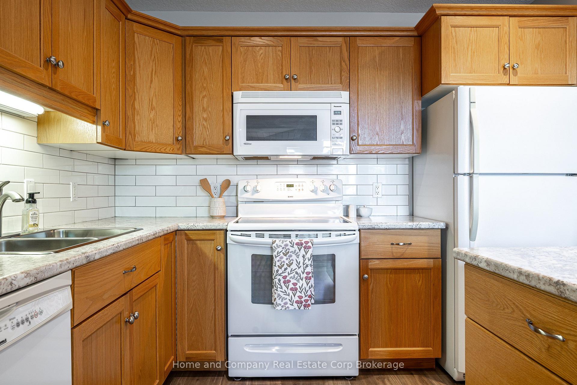 Photo 16 of 26 Harrison Street, Stratford — HOMEH