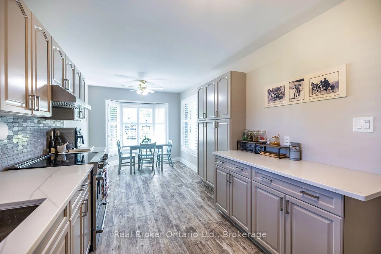 Photo 12 of 4 Birch Tree Lane, Clarington, Bowmanville — HOMEH