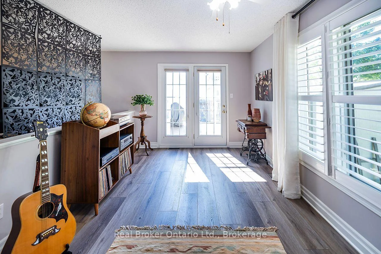 Photo 21 of 4 Birch Tree Lane, Clarington, Bowmanville — HOMEH