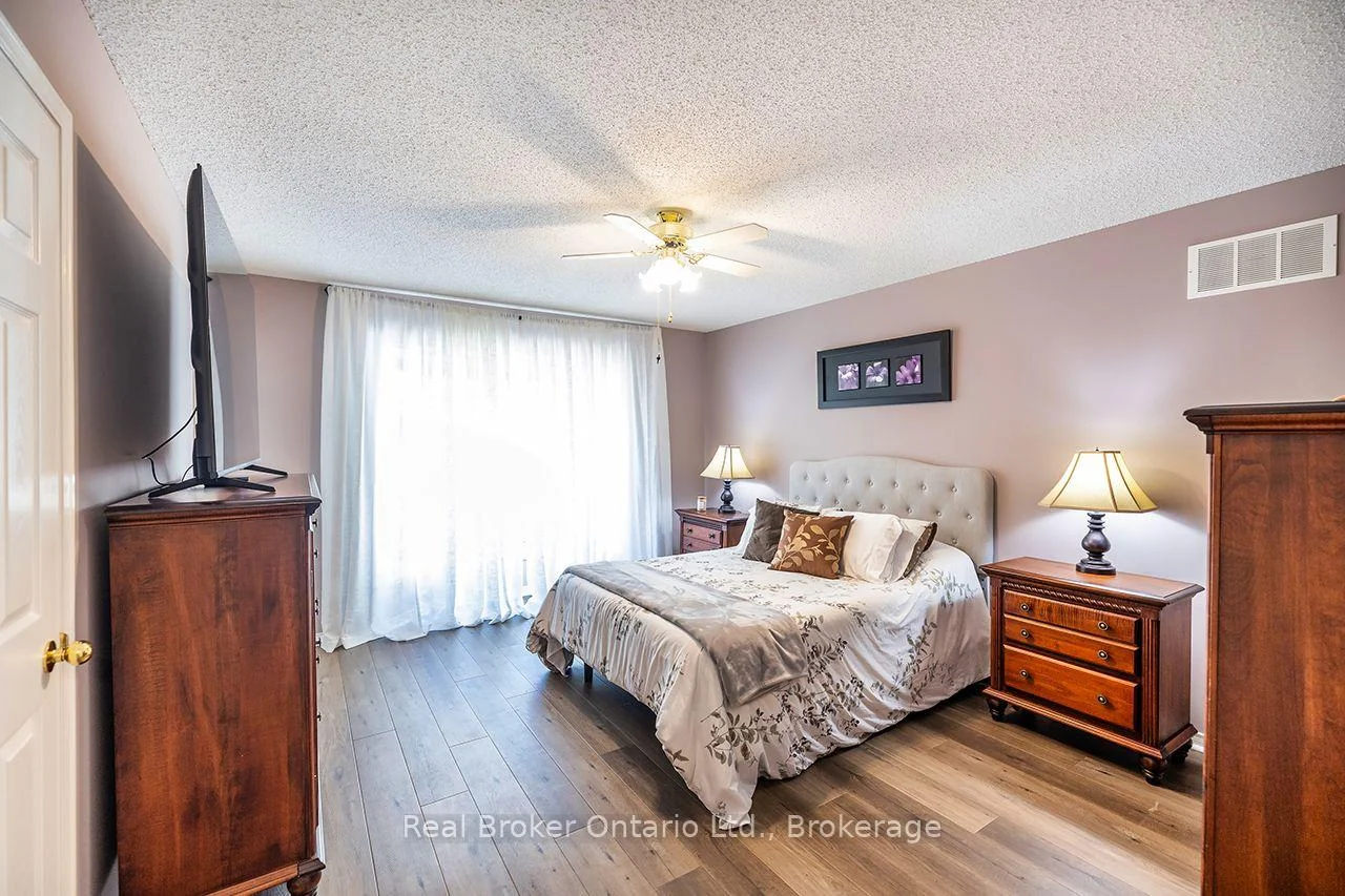 Photo 26 of 4 Birch Tree Lane, Clarington, Bowmanville — HOMEH