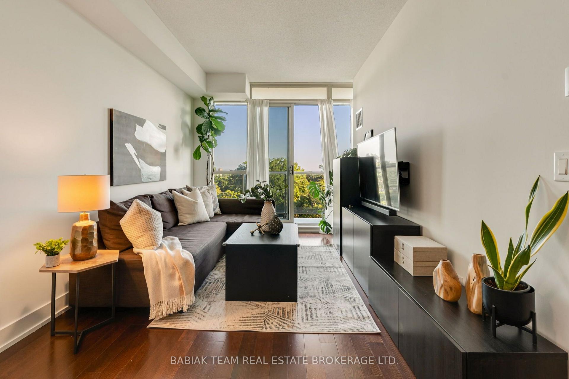 Photo 7 of Unit 903, 1638 Bloor Street W, Toronto, High Park North — HOMEH