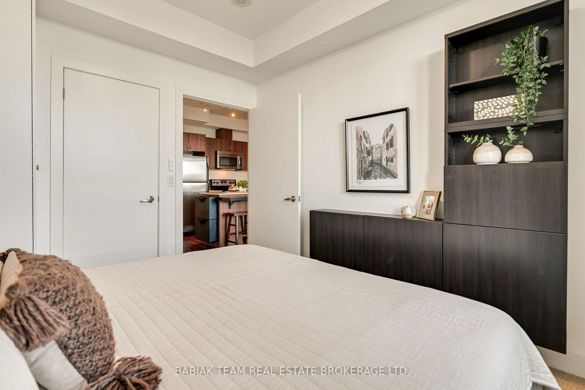 Photo 11 of Unit 903, 1638 Bloor Street W, Toronto, High Park North — HOMEH