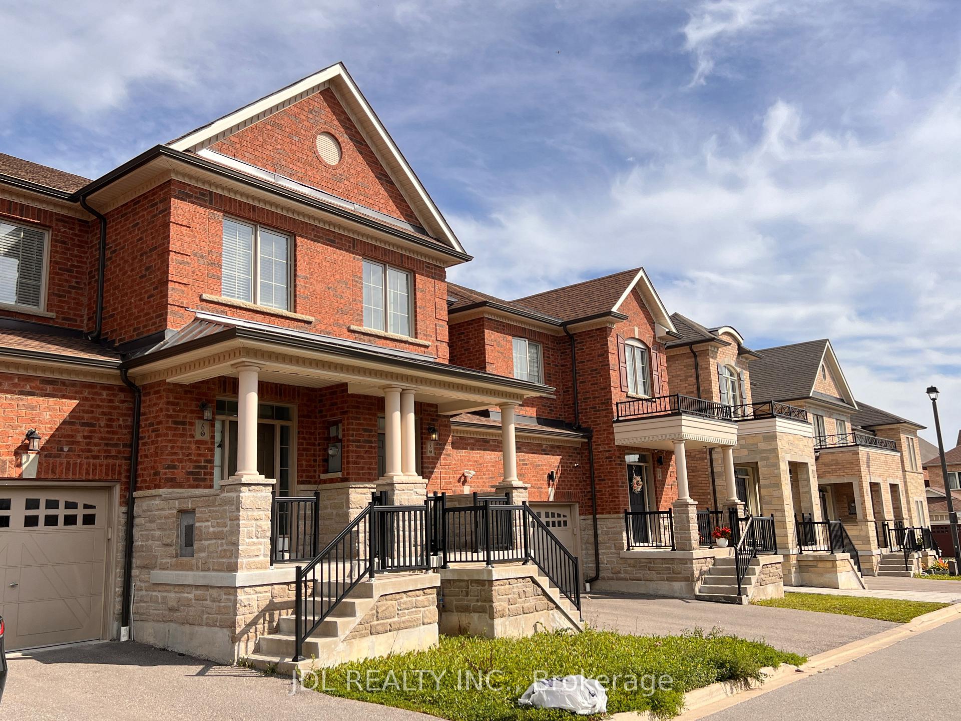 Photo 1 of 6 Twinflower Lane, Richmond Hill, Oak Ridges Lake Wilcox — HOMEH