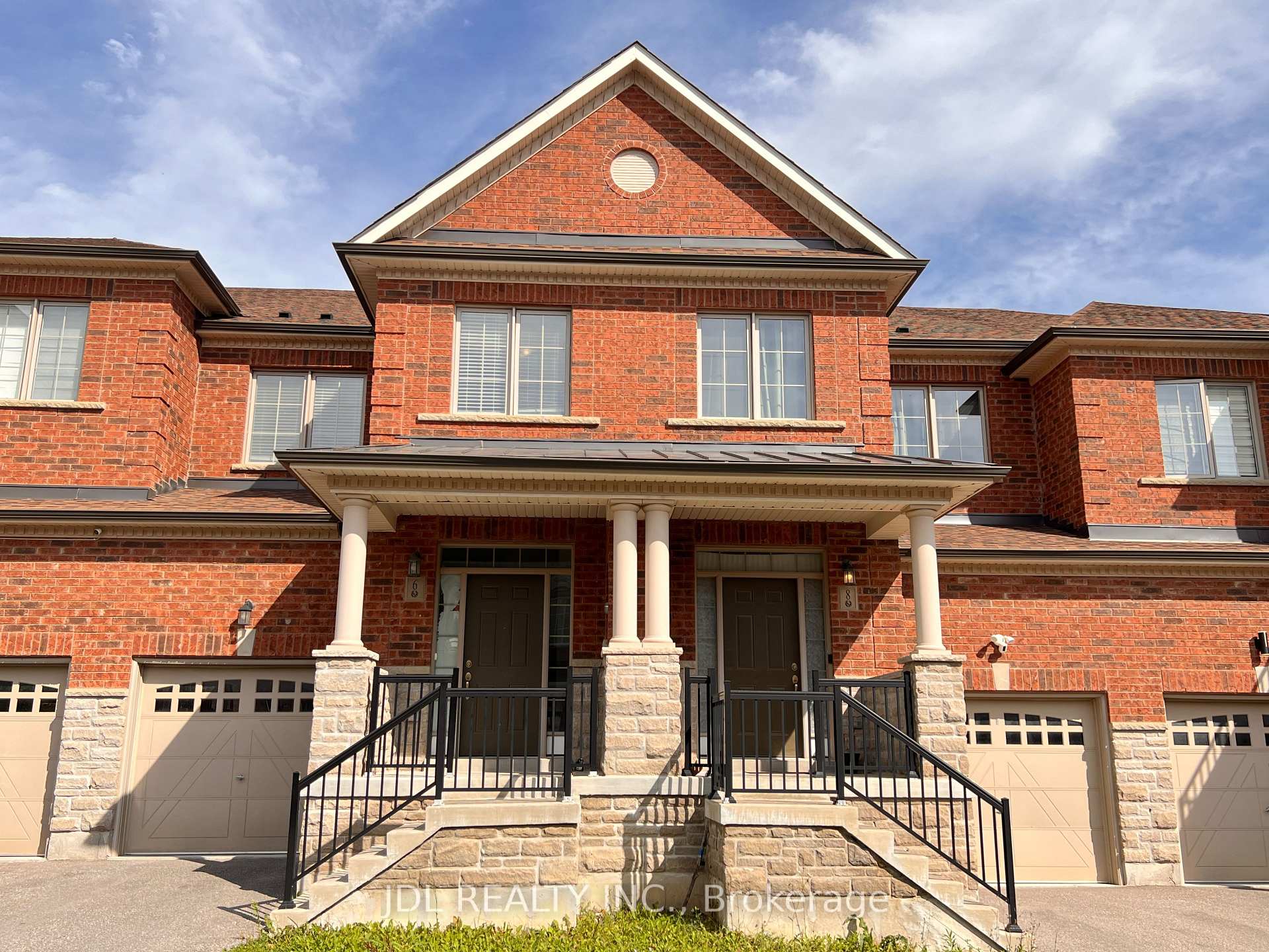 Photo 8 of 6 Twinflower Lane, Richmond Hill, Oak Ridges Lake Wilcox — HOMEH