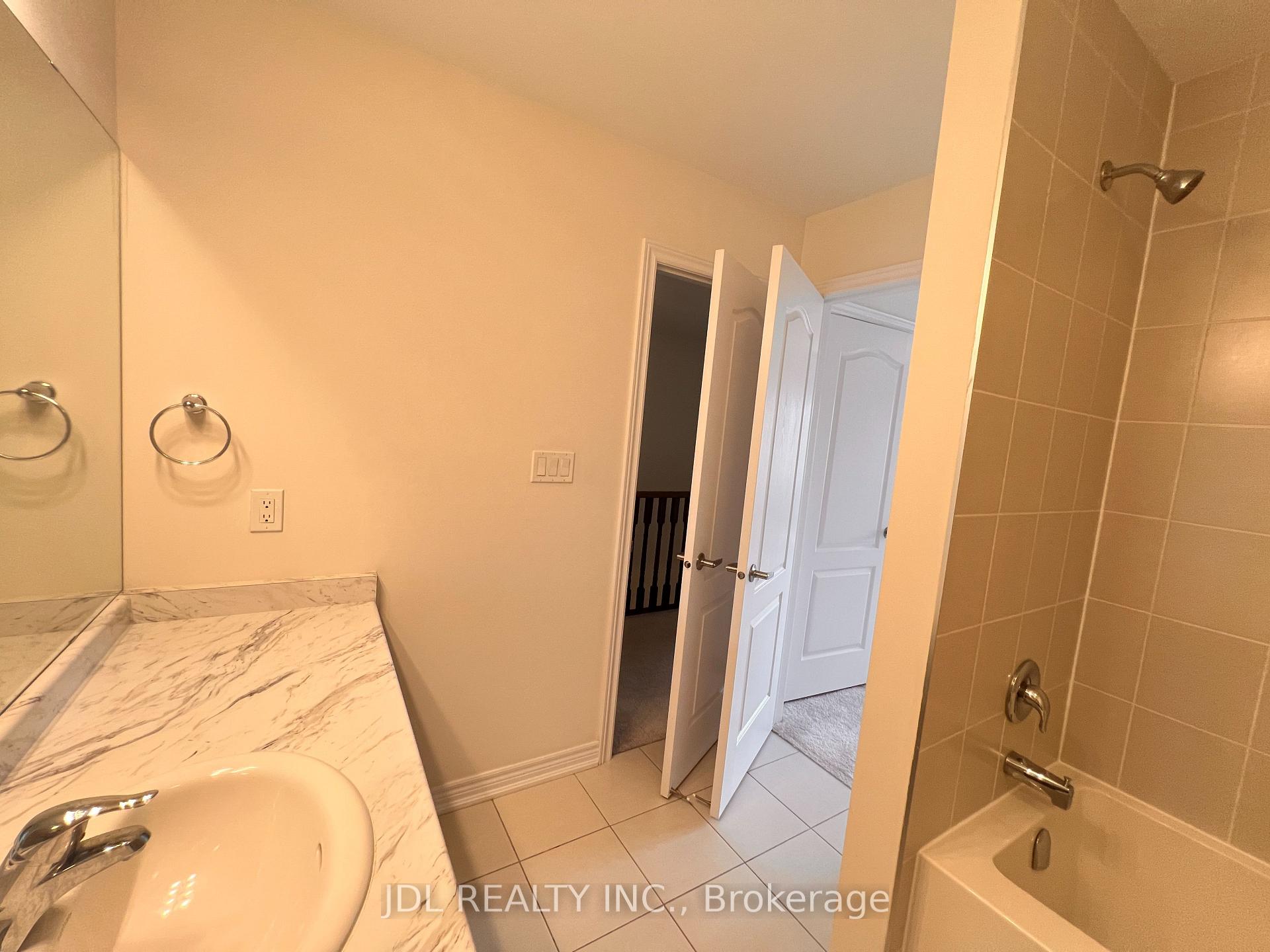 Photo 66 of 6 Twinflower Lane, Richmond Hill, Oak Ridges Lake Wilcox — HOMEH