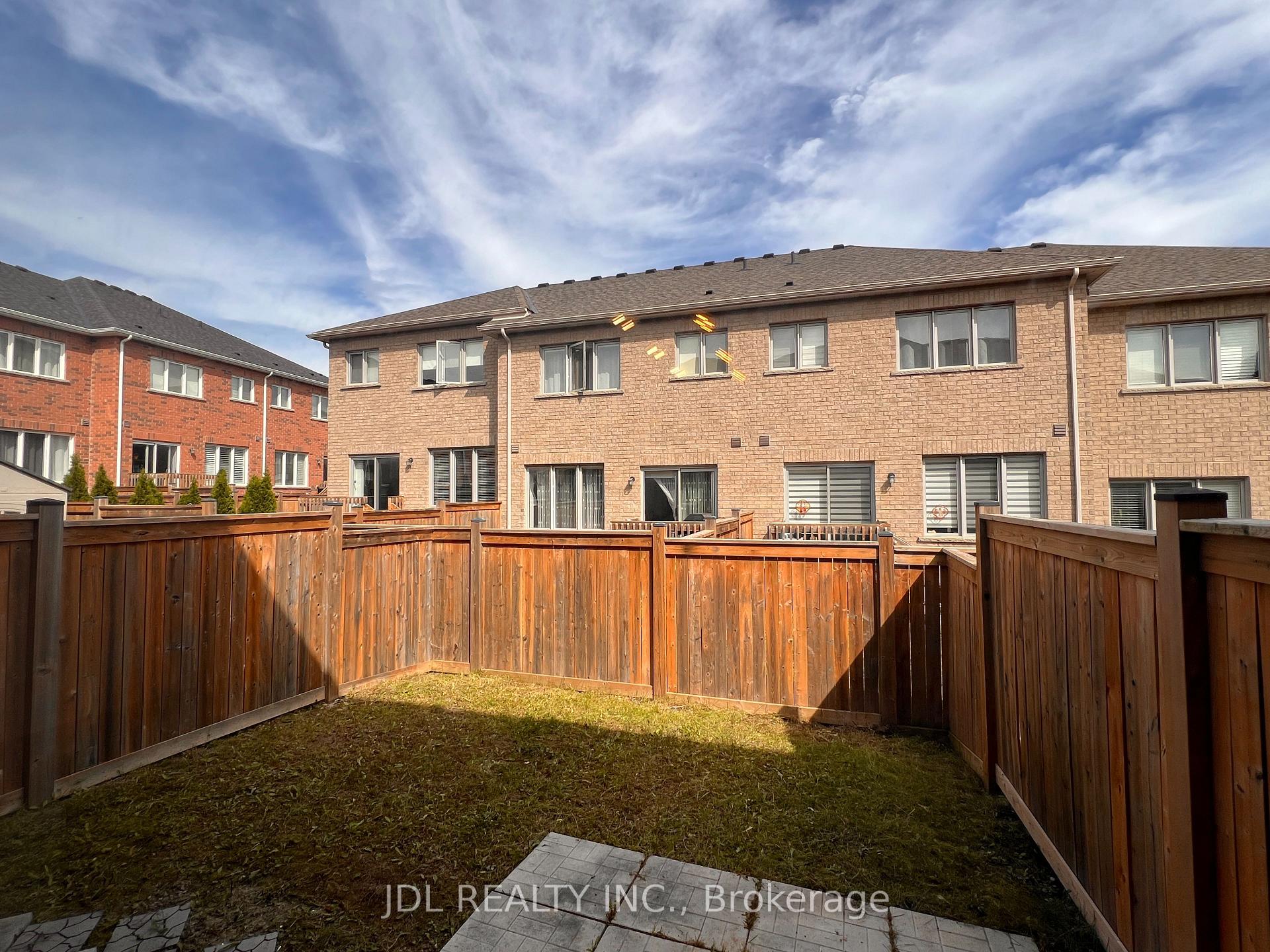 Photo 73 of 6 Twinflower Lane, Richmond Hill, Oak Ridges Lake Wilcox — HOMEH