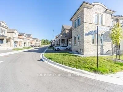 Photo 34 of 6 Twinflower Lane, Richmond Hill, Oak Ridges Lake Wilcox — HOMEH