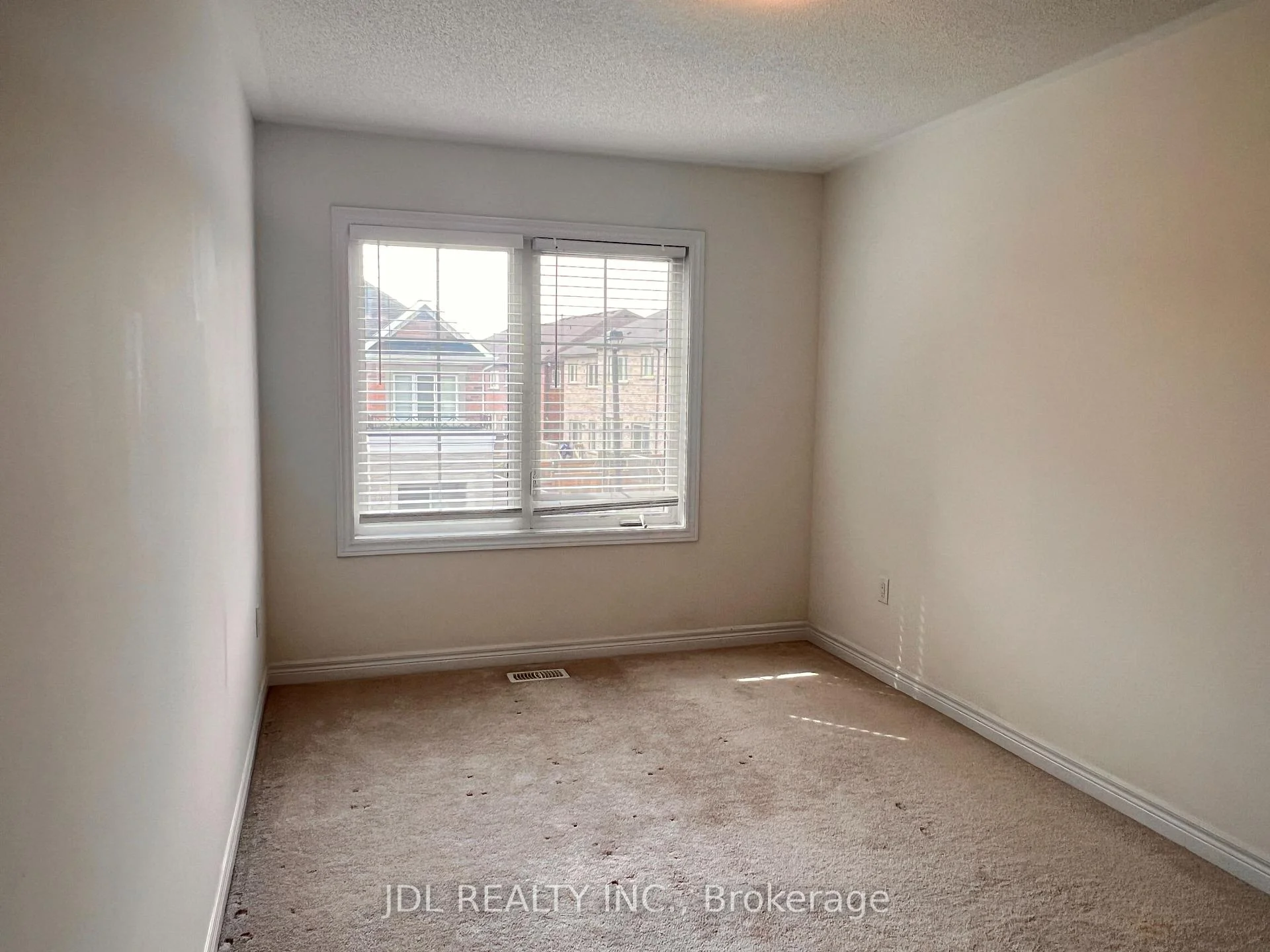 Photo 63 of 6 Twinflower Lane, Richmond Hill, Oak Ridges Lake Wilcox — HOMEH
