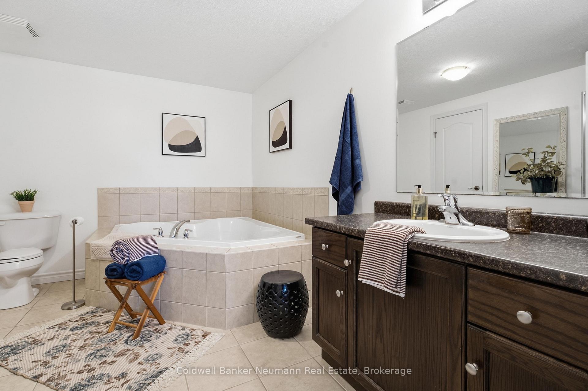 Photo 19 of 86 Edwards Street, Guelph, Grange Road — HOMEH
