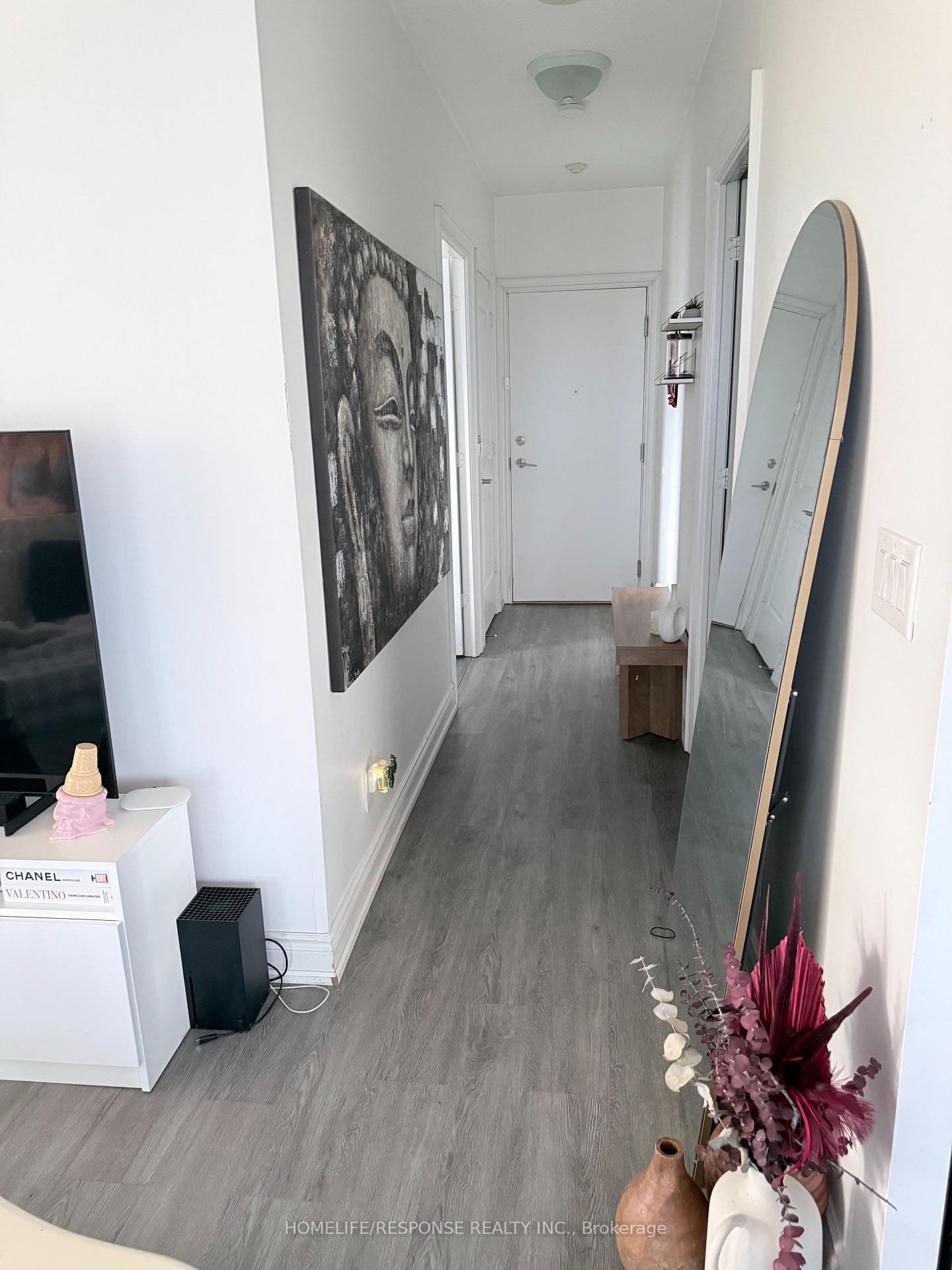 Photo 3 of Unit 3301, 16 Brookers Lane, Etobicoke, Mimico — HOMEH