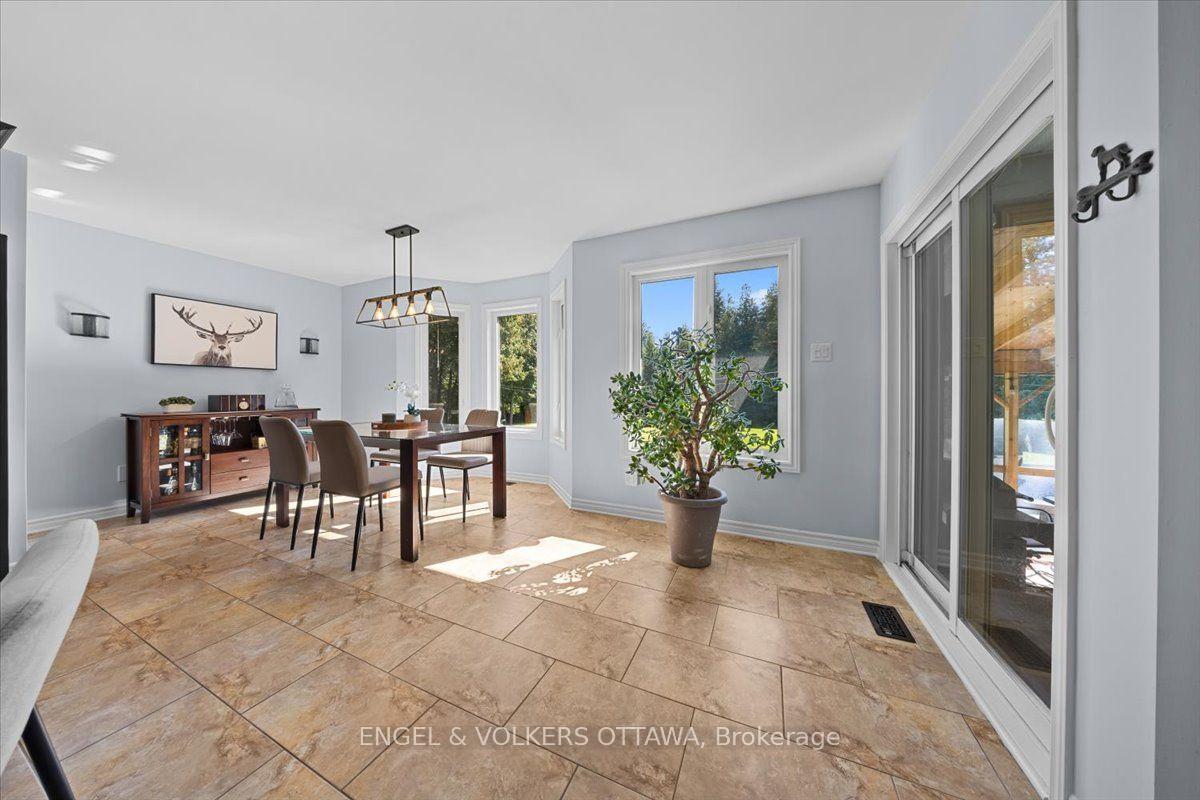 Photo 16 of 2565 Marshwood Road, Ottawa, Huntley Ward (North West) — HOMEH