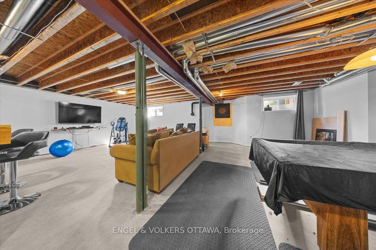 Photo 33 of 2565 Marshwood Road, Ottawa, Huntley Ward (North West) — HOMEH