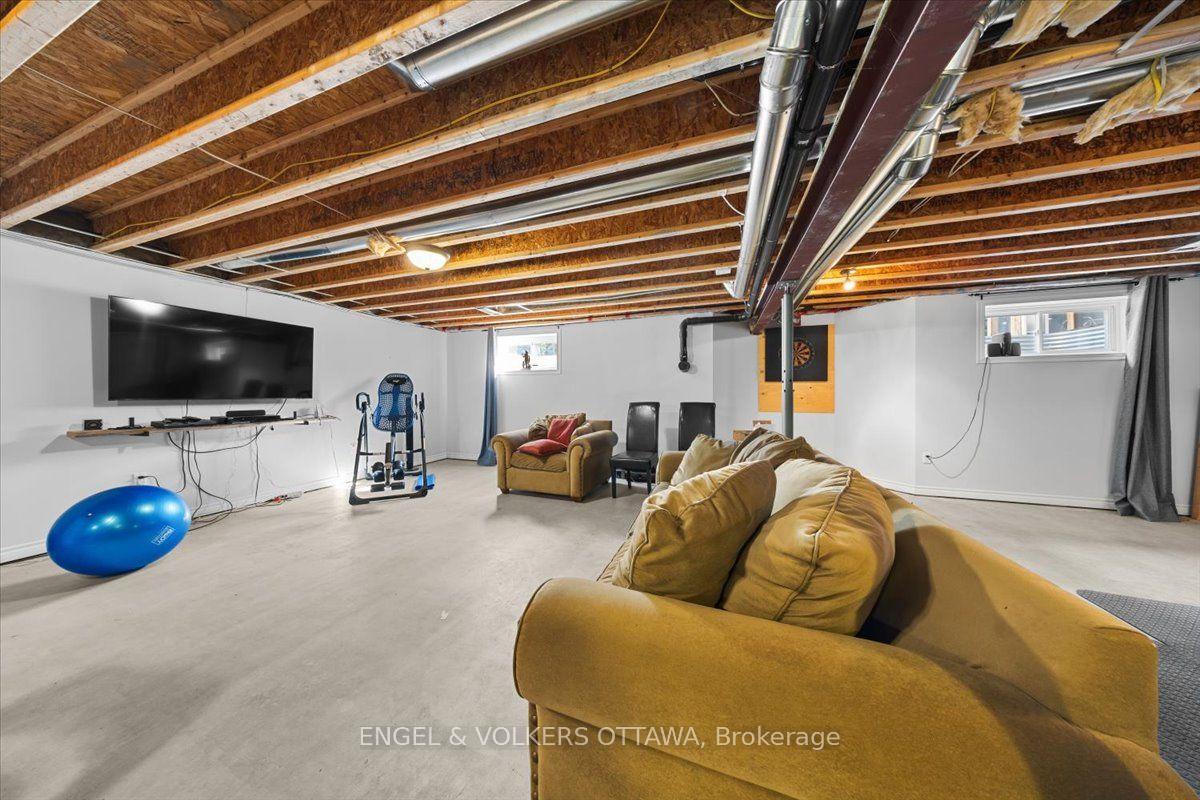 Photo 34 of 2565 Marshwood Road, Ottawa, Huntley Ward (North West) — HOMEH