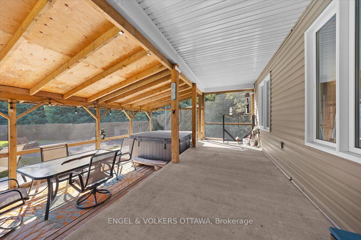 Photo 36 of 2565 Marshwood Road, Ottawa, Huntley Ward (North West) — HOMEH