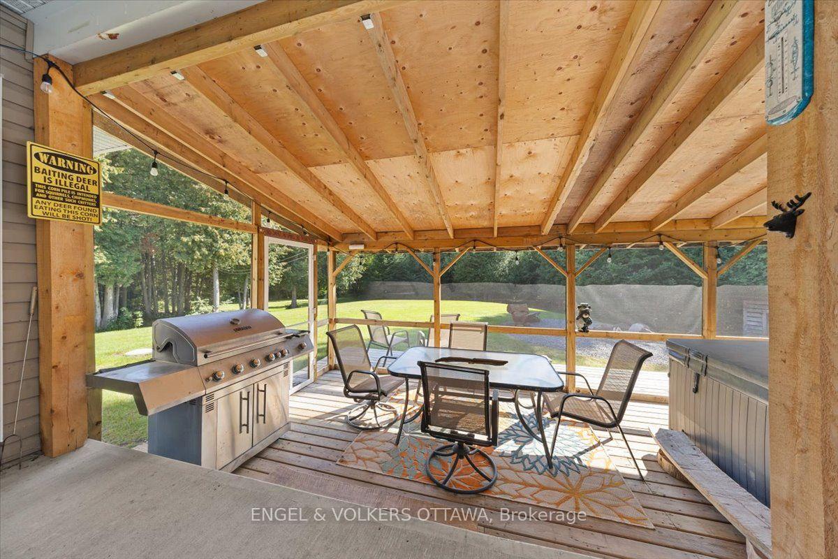Photo 37 of 2565 Marshwood Road, Ottawa, Huntley Ward (North West) — HOMEH